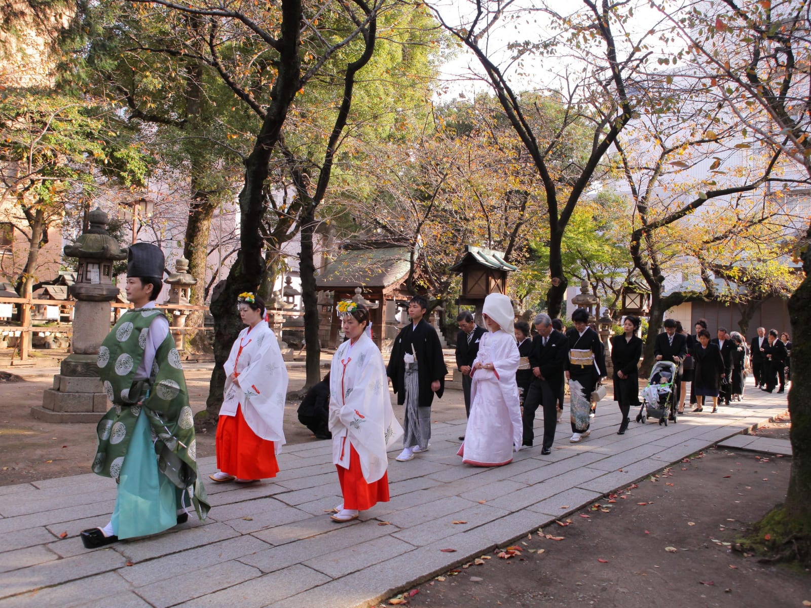 神前式がお得に叶う 周辺神社までのサポートも万全 和婚プラン 名古屋の結婚式場 料亭 河文